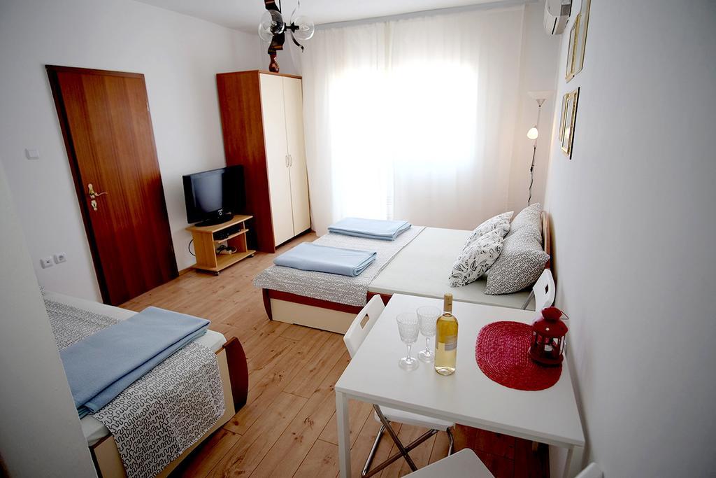 Shanti Apartman *