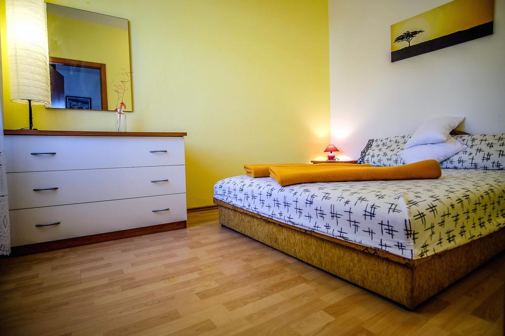 Shanti Apartma