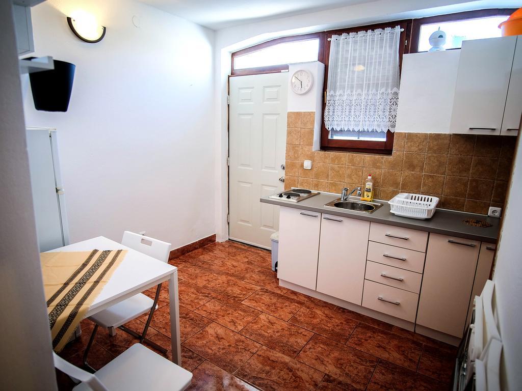 Shanti Apartment